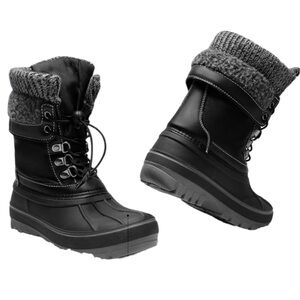 NWOT Girls water resistant winter boots by Dreampairs.